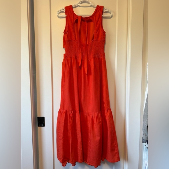 Japna Linen Dress - Picture 4 of 4